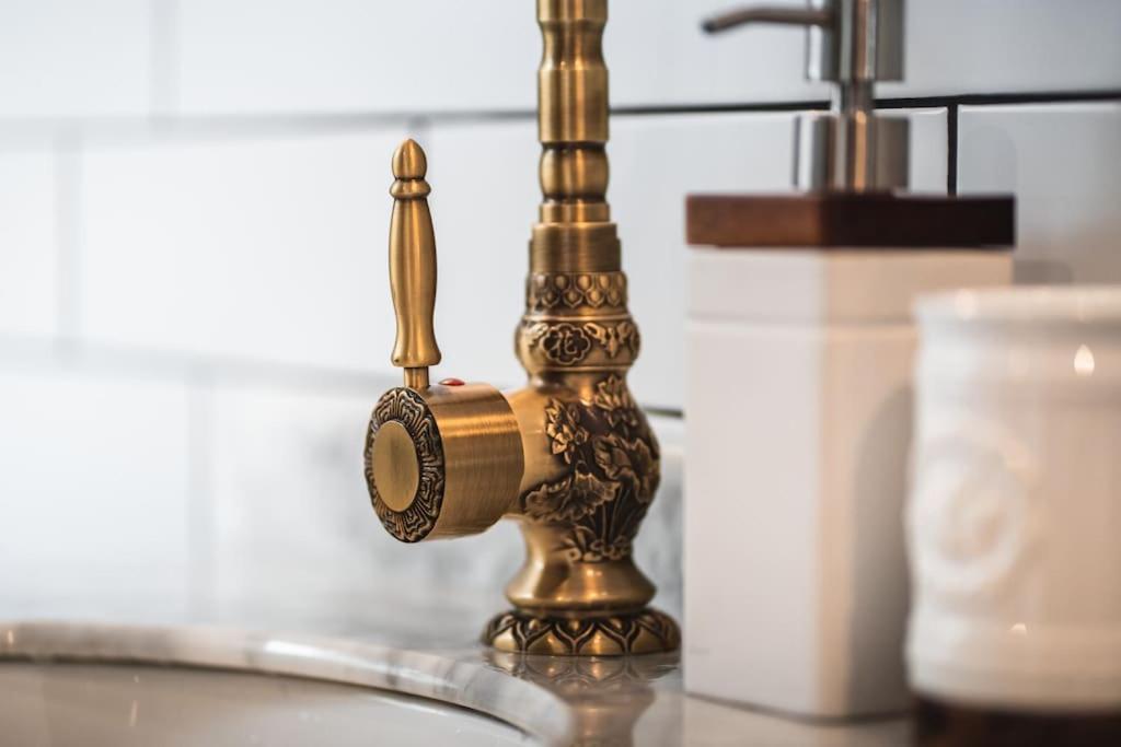 Appartamento The West End Loft - 5* Retreat - Private Parking! Glasgow Esterno foto