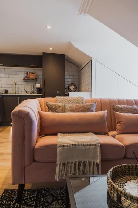 Appartamento The West End Loft - 5* Retreat - Private Parking! Glasgow Esterno foto
