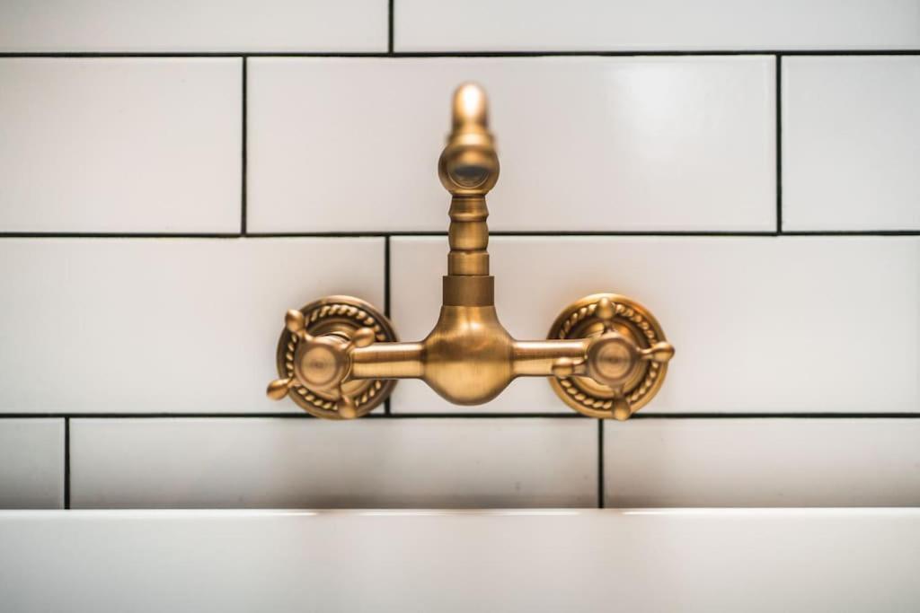 Appartamento The West End Loft - 5* Retreat - Private Parking! Glasgow Esterno foto