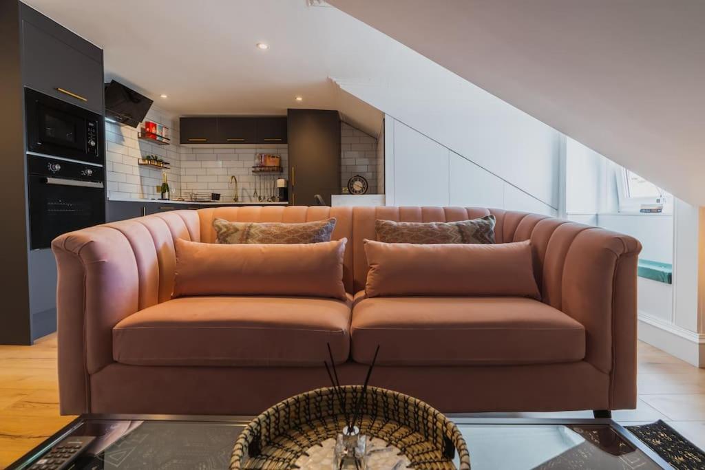 Appartamento The West End Loft - 5* Retreat - Private Parking! Glasgow Esterno foto