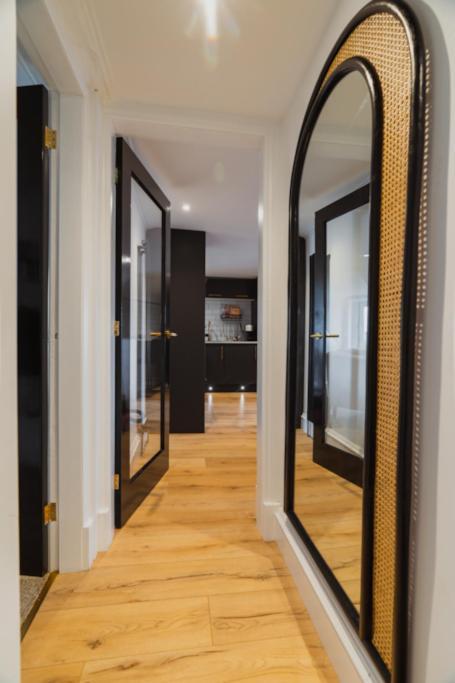 Appartamento The West End Loft - 5* Retreat - Private Parking! Glasgow Esterno foto
